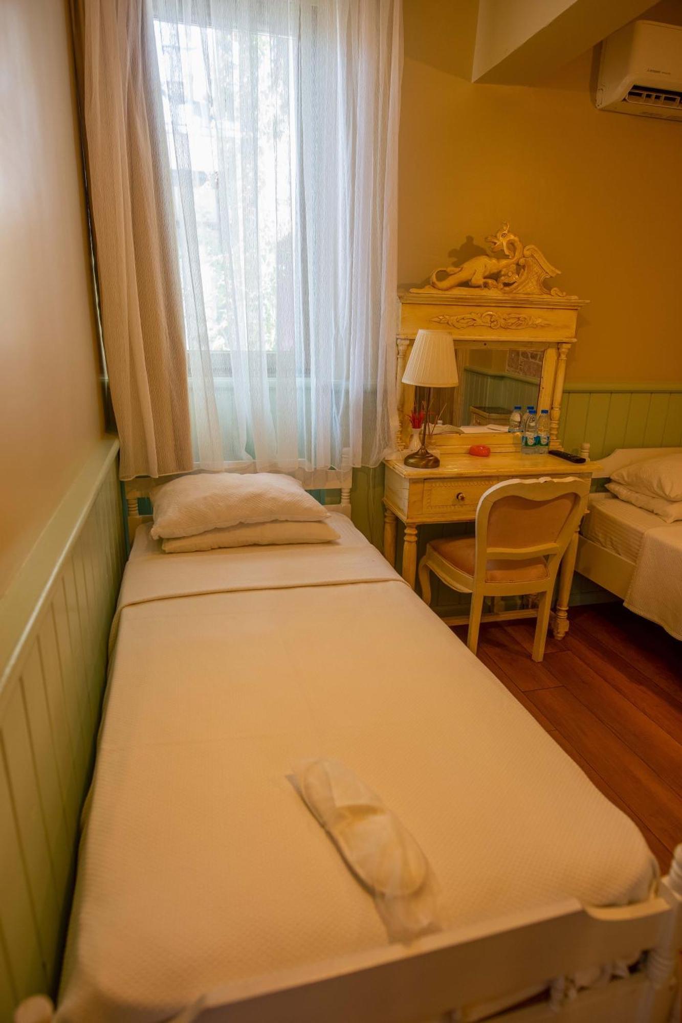 Cunda Mor Limon Otel Ayvalı Buitenkant foto