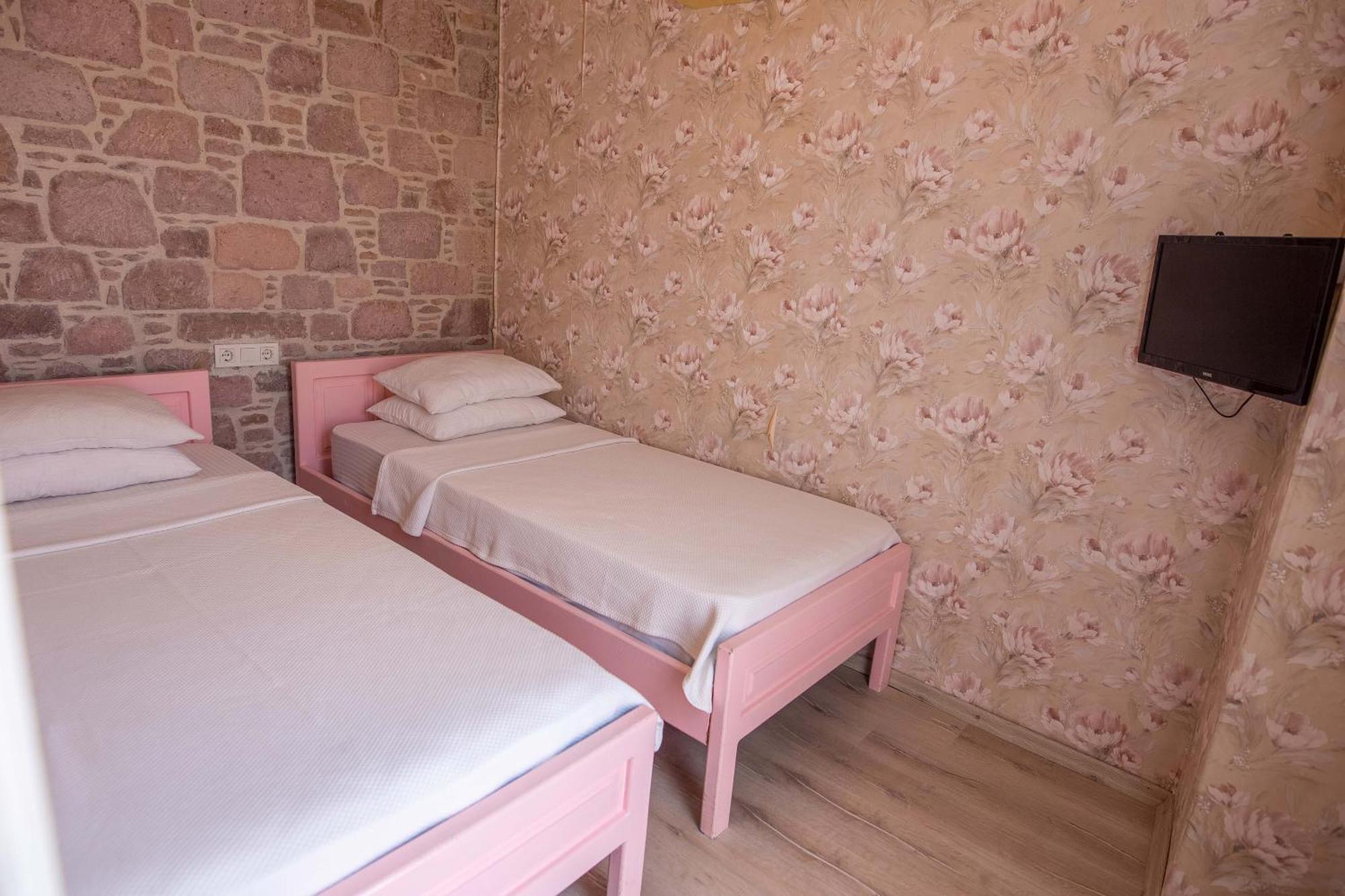 Cunda Mor Limon Otel Ayvalı Buitenkant foto