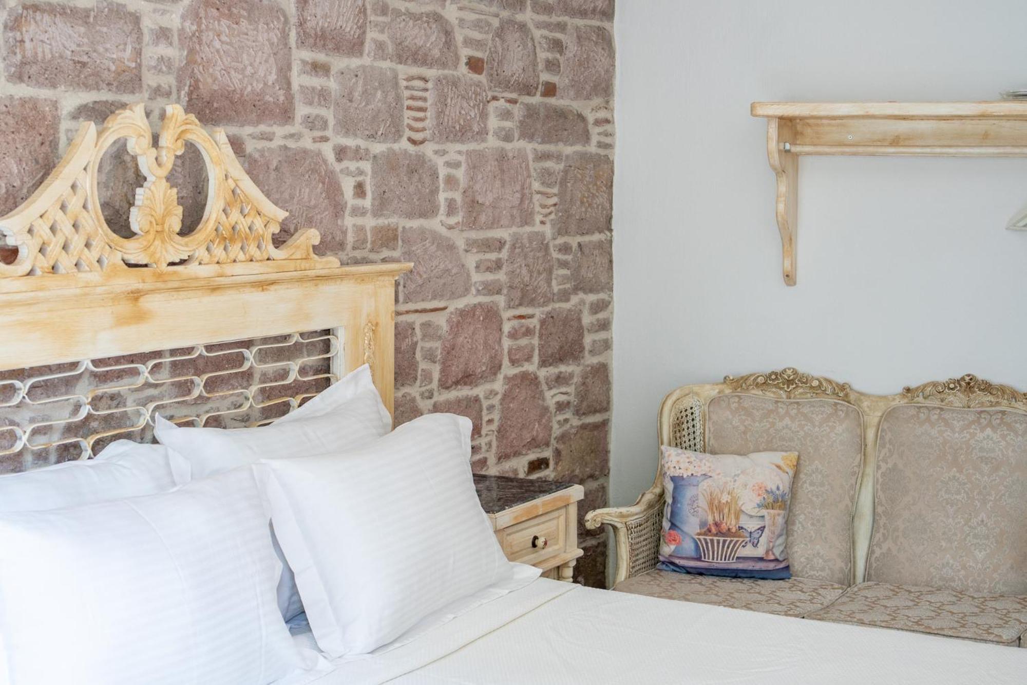 Cunda Mor Limon Otel Ayvalı Buitenkant foto